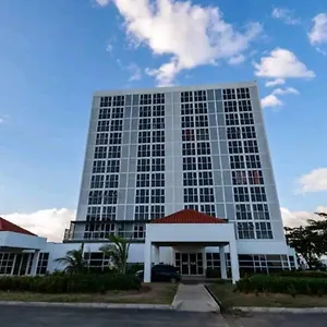 Ornella - 2-br - Pool - Parking Apartment Portmore